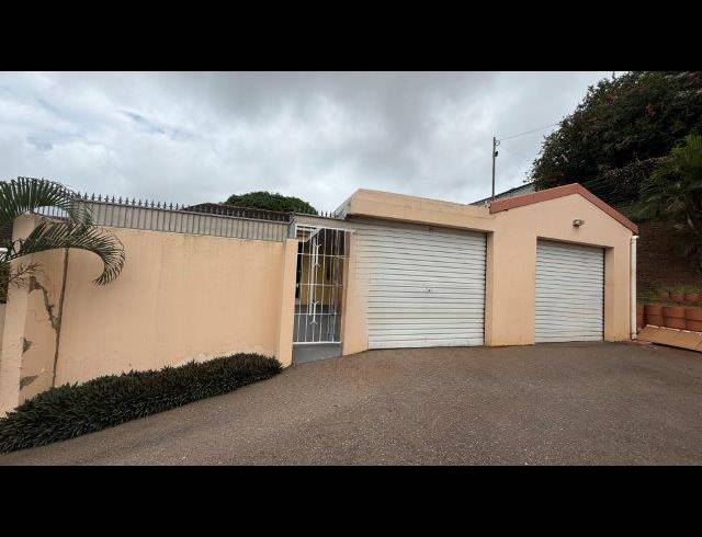 3 BEDROOM TOWNHOUSE FOR SALE IN ESCOMBE